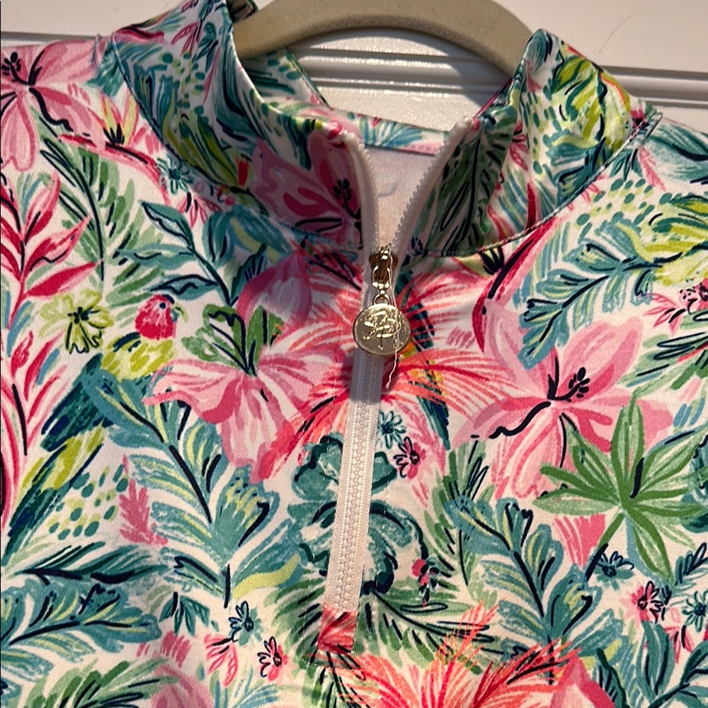 Floral Sleeveless Top - Picture 2 of 5